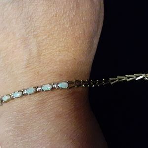 Vintage 10k solid yellow gold opal bracelet ornate triangle chain no lab